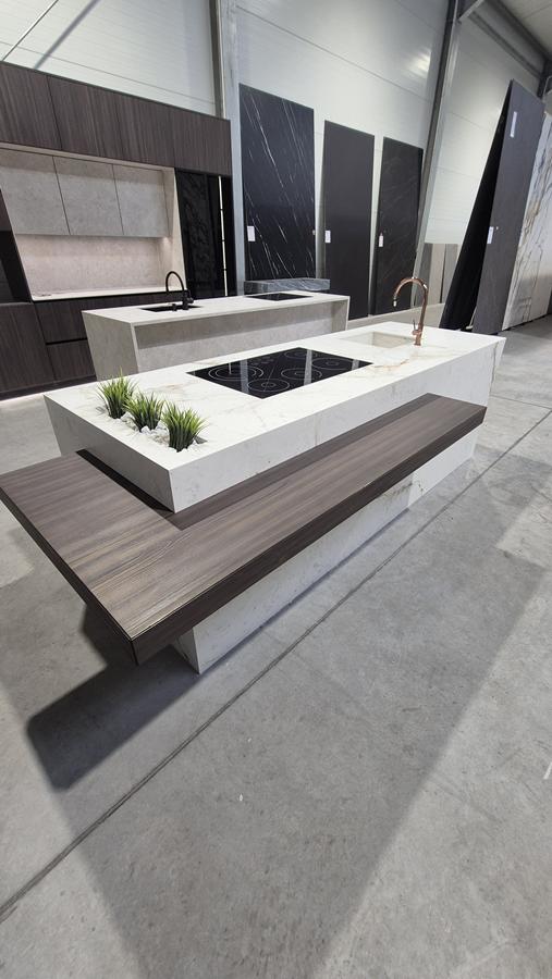 Spieki Kwarcowe By Stone 17 Spieki kwarcowe – nowoczesne blaty kuchenne, które łączą design, trwałość i funkcjonalność Spieki Kwarcowe By Stone 17 Spieki kwarcowe – nowoczesne blaty kuchenne, które łączą design, trwałość i funkcjonalność