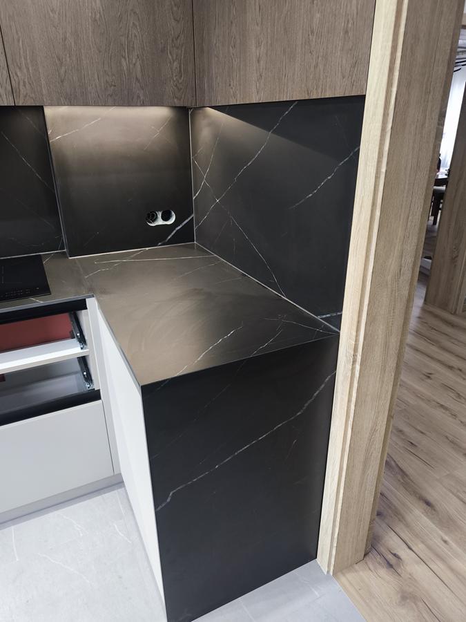 Spieki Kwarcowe By Stone 22 Spieki kwarcowe – nowoczesne blaty kuchenne, które łączą design, trwałość i funkcjonalność Spieki Kwarcowe By Stone 22 Spieki kwarcowe – nowoczesne blaty kuchenne, które łączą design, trwałość i funkcjonalność