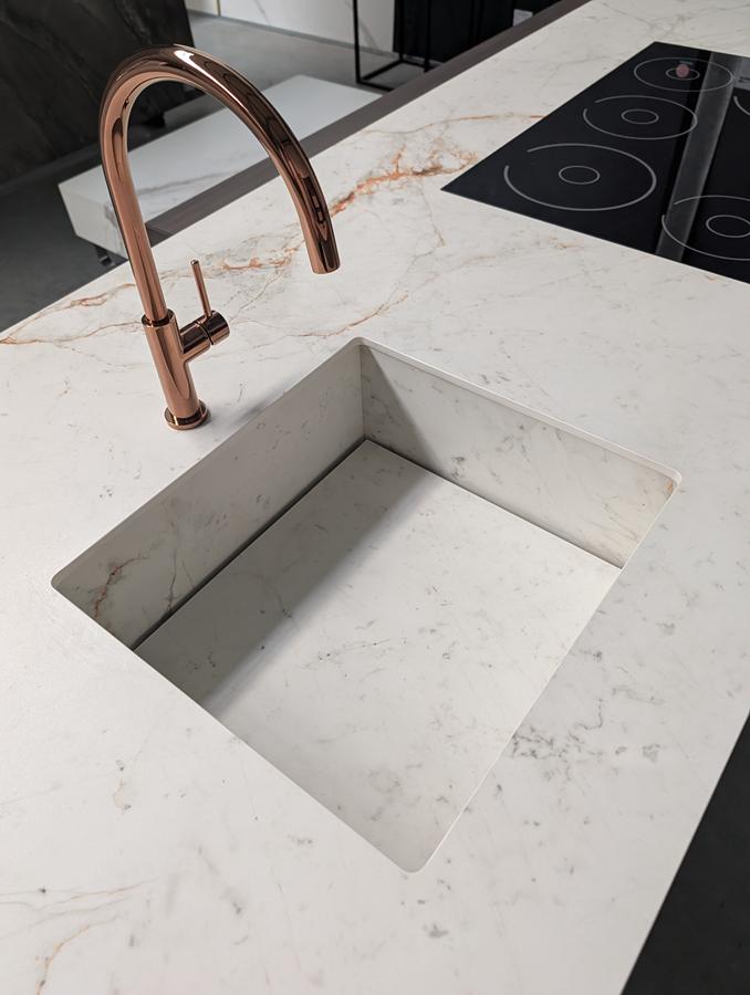 Spieki Kwarcowe By Stone 29 Spieki kwarcowe – nowoczesne blaty kuchenne, które łączą design, trwałość i funkcjonalność Spieki Kwarcowe By Stone 29 Spieki kwarcowe – nowoczesne blaty kuchenne, które łączą design, trwałość i funkcjonalność